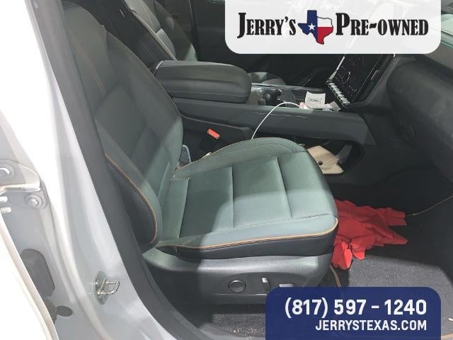 2024 GMC Acadia AT4