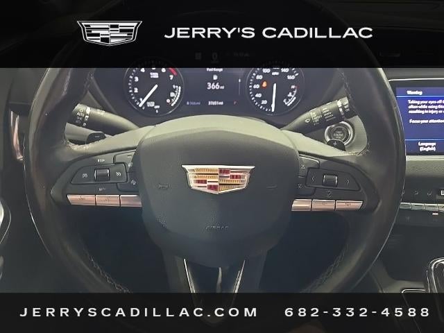2023 Cadillac XT4 Premium Luxury