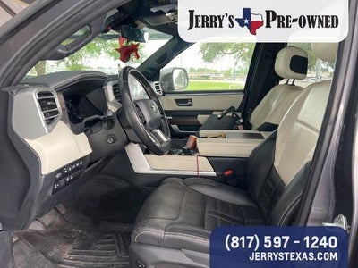 2024 Toyota Sequoia SR5