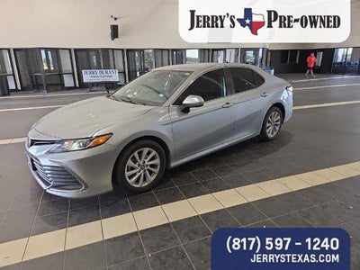 2022 Toyota Camry LE