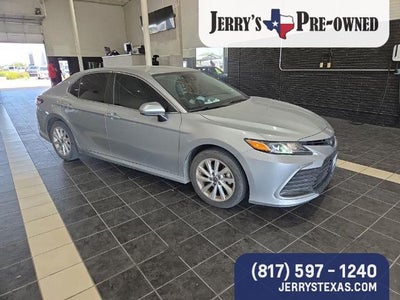 2022 Toyota Camry LE