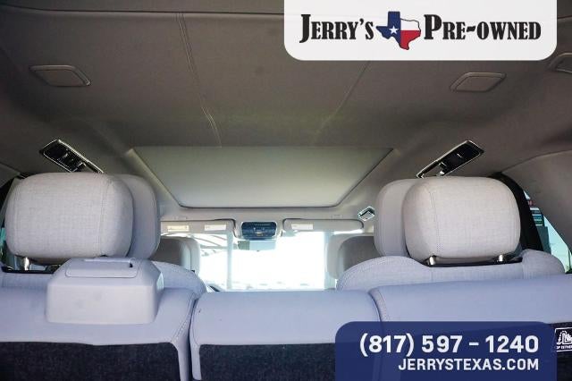 2024 Land Rover Range Rover SV